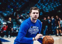 爱游戏官方入口-这也行？今晚皇家社会备战NBA总决赛东契奇新星绝杀表现惊艳，转会期明尼苏达森林狼止住颓势