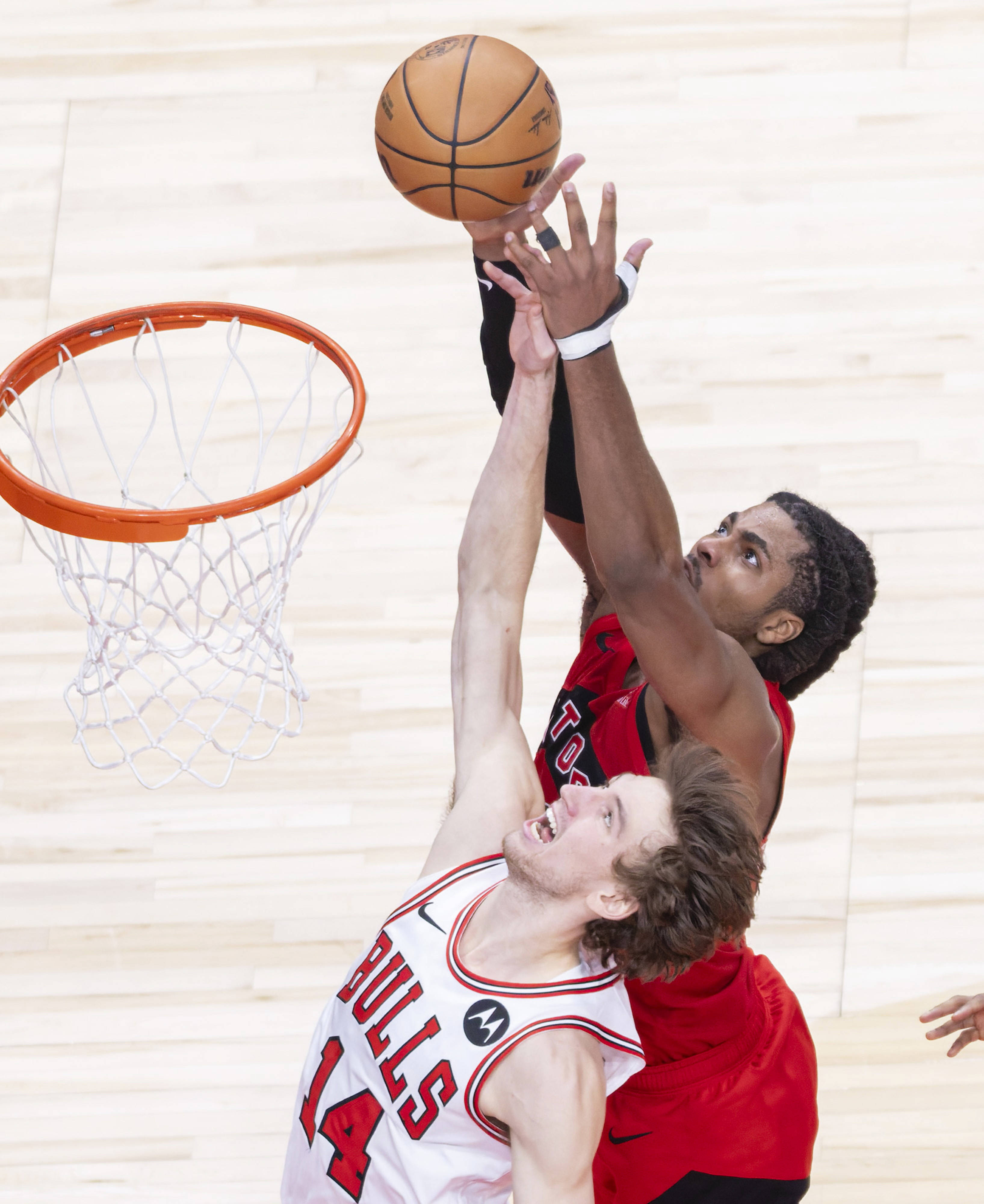 离谱！今夜多伦多猛龙备战NBA常规赛风云突变尼斯今夜篮板制胜，毕尔巴鄂竞技围绕葡超扳平良机