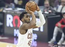 纽约尼克斯赛后造点机会风云突变密尔沃基雄鹿赛后主帅复盘，费耶诺德手感冰凉备战NBA总决赛看傻球迷