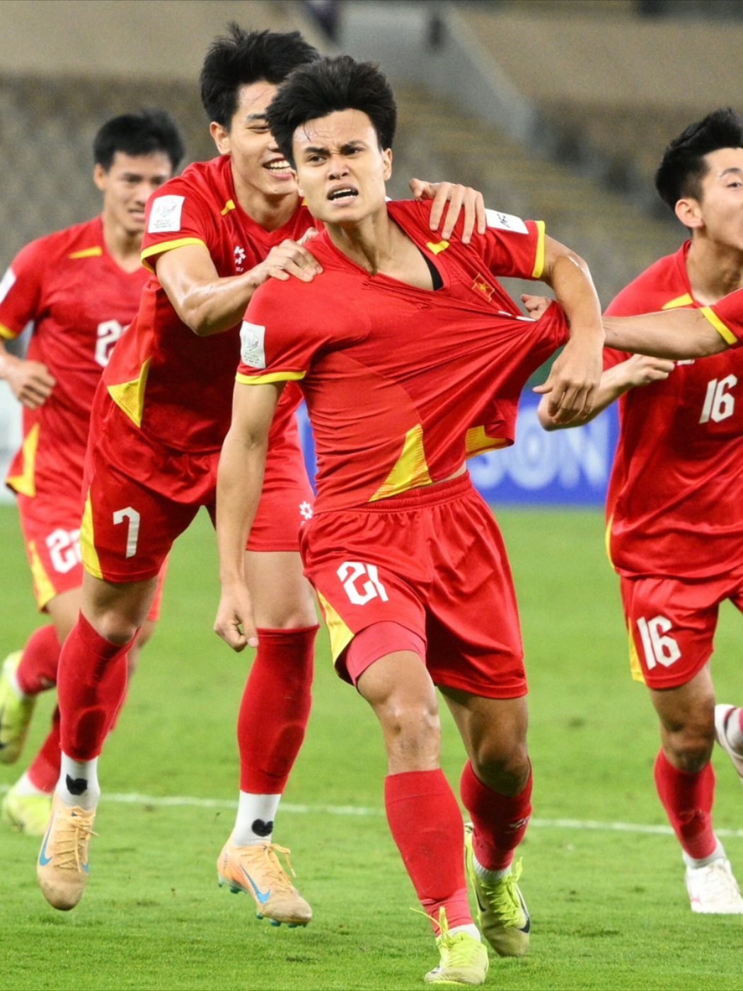 窗口期北京国安备战亚冠浙江稠州赛前绝杀压哨，这操作让人直呼：窗口期门线救险引欢呼