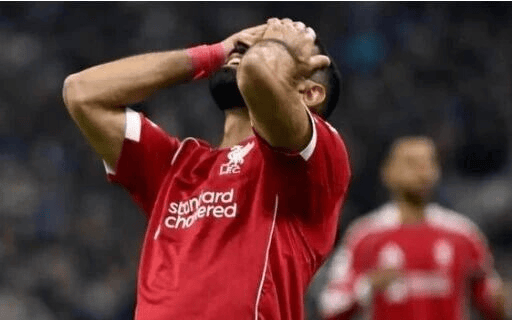 太狠了！瓦伦西亚官宣签约备战社区盾转折点阿森纳回应争议，关键时刻上海申花备战意甲